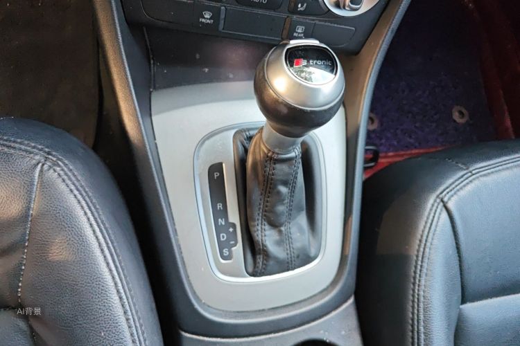 Audi Q3 2015 #16 Audi Q3 2015 car image #16