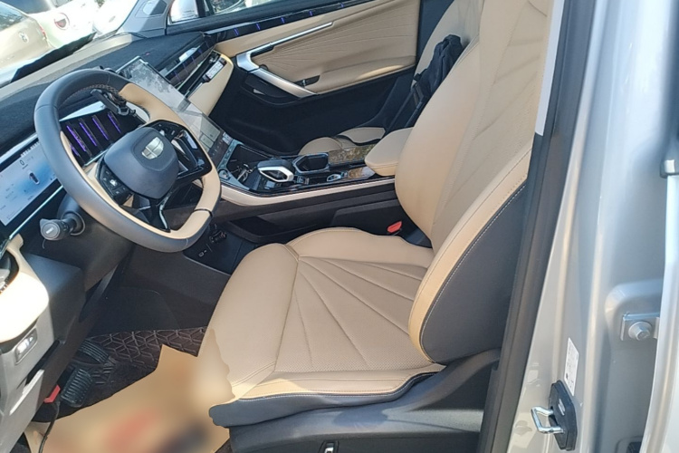 GEELY Boyue L 2024 car image #15