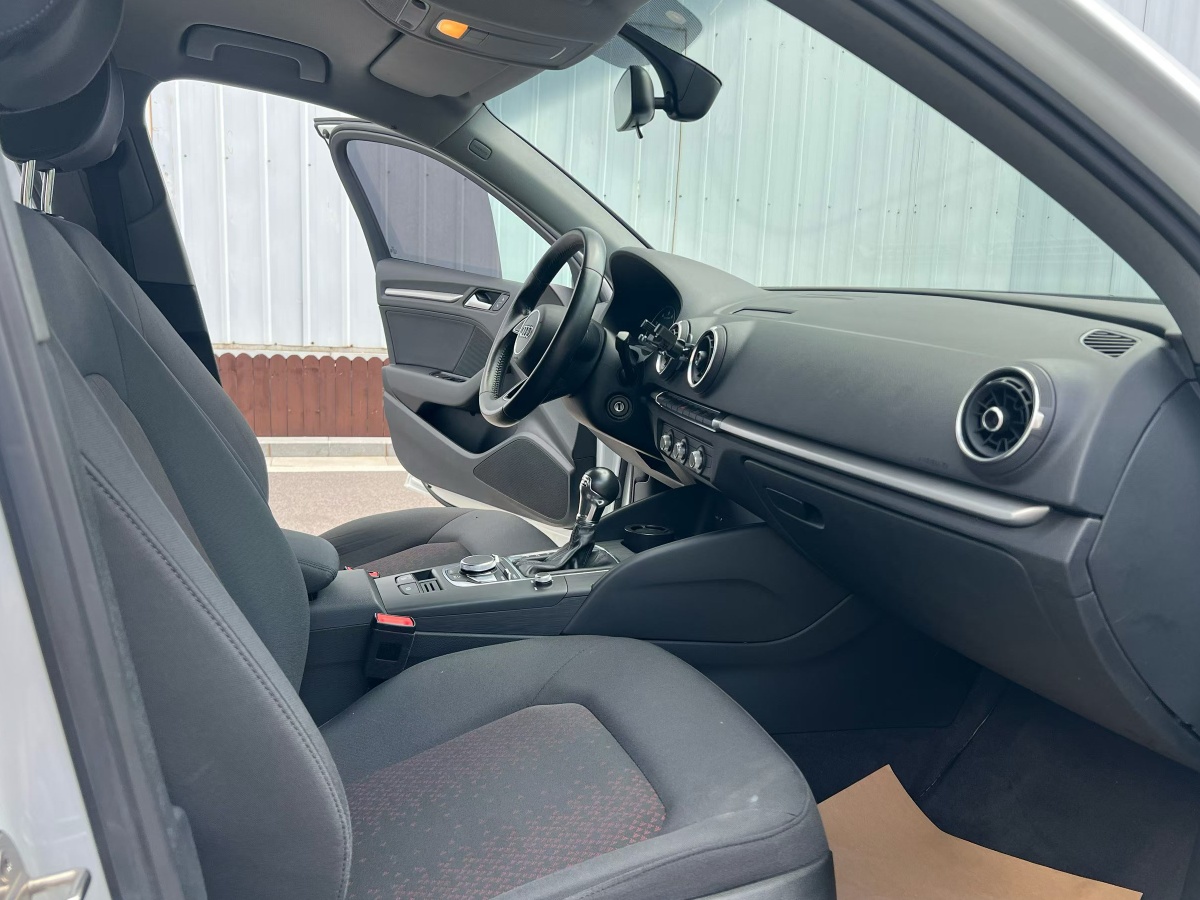 Audi A3 2019 car image #6