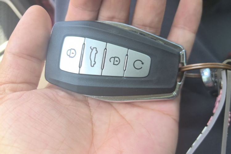 GEELY Emgrand GS 2020 car image #9