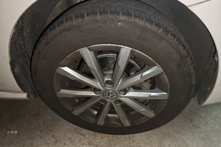 Volkswagen Polo 2016 car image #9