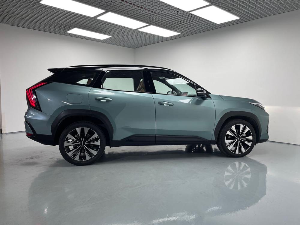 GEELY Boyue L 2025 car image #8