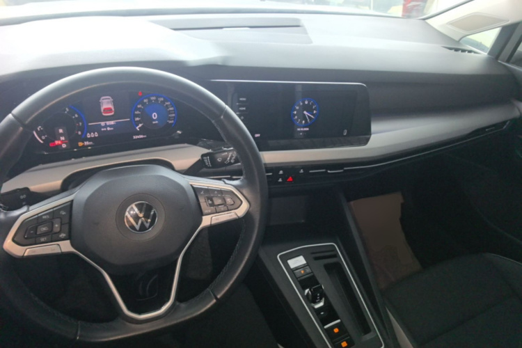 Volkswagen Golf 2022 imagem de carro #10