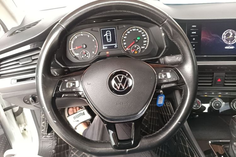 Volkswagen Bora 2021 car image #15