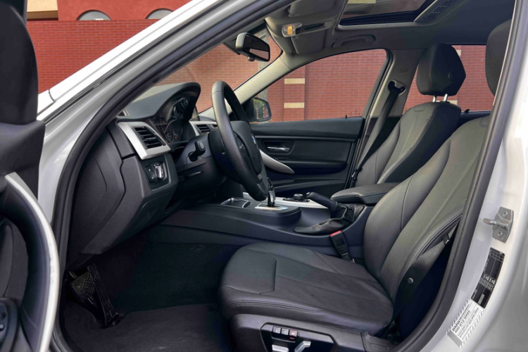 BMW 3 Series 2015 #19 BMW 3 Series 2015 immagine di auto #19