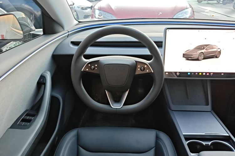 Tesla Model 3 2024 #11 Tesla Model 3 2024 car image #11