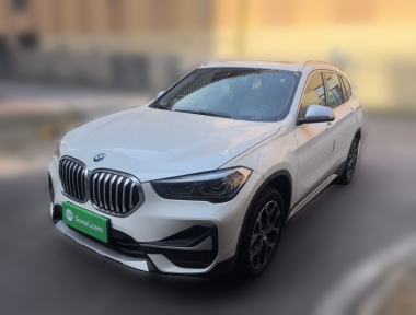 BMW X1 2022 صورة سيارة 