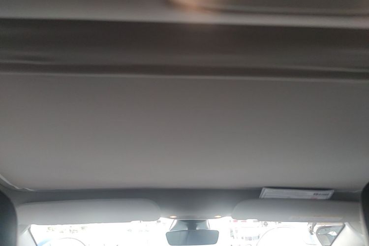 Tesla Model 3 2021 car image #18
