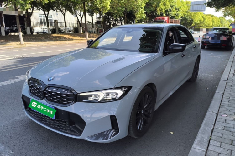 BMW 3 Series 2024 car image #2