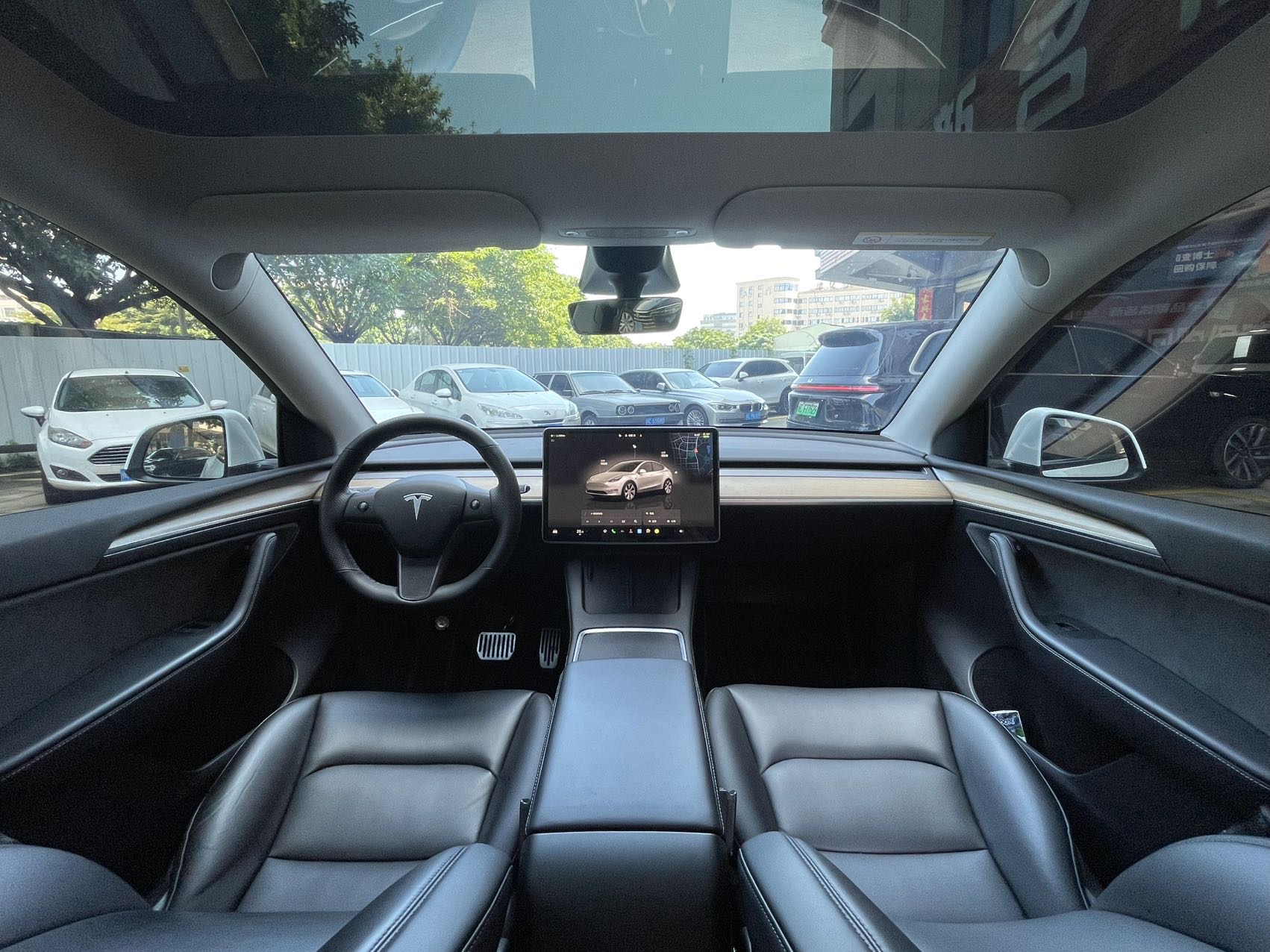 Tesla Model Y 2022 car image #7