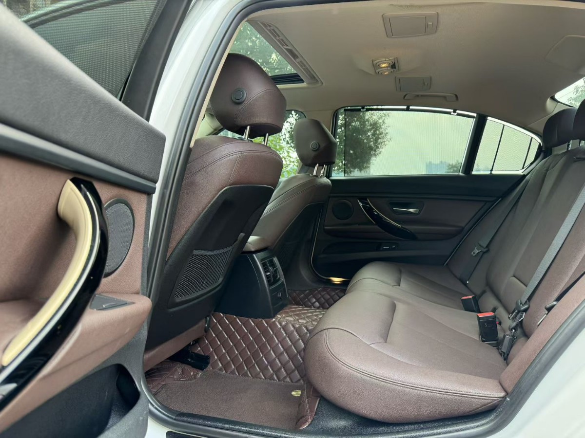 BMW 3 Series 2019 #5 BMW 3 Series 2019 car image #5
