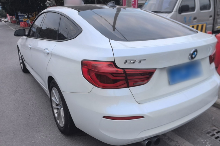 BMW 3 Series GT 2016 immagine di auto #5