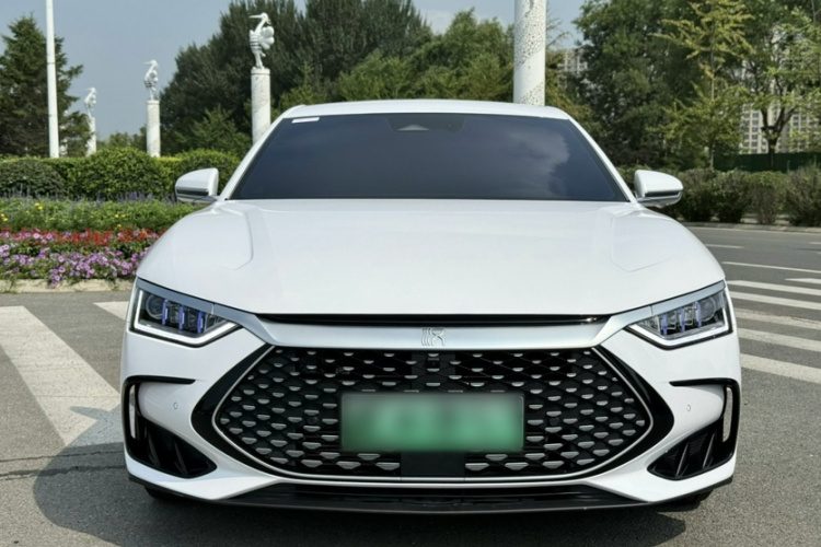 BYD Han 2023 #8 BYD Han 2023 car image #8