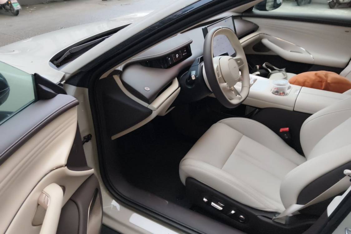2026 #23 2026 imagen de coche #23