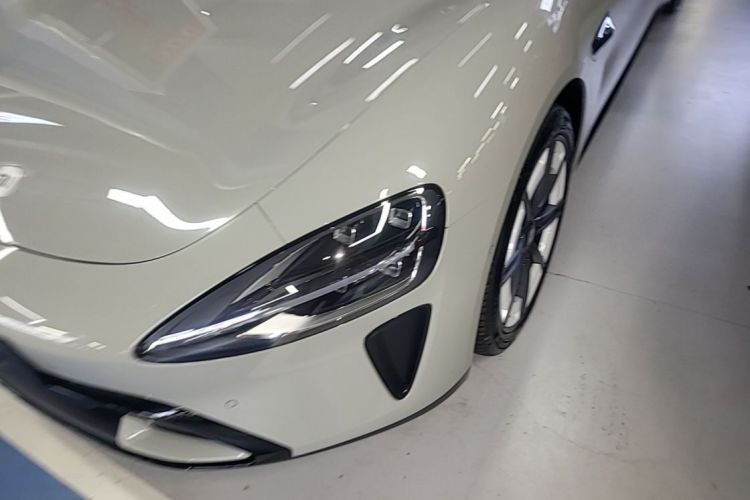MI SU7 2025 car image #30
