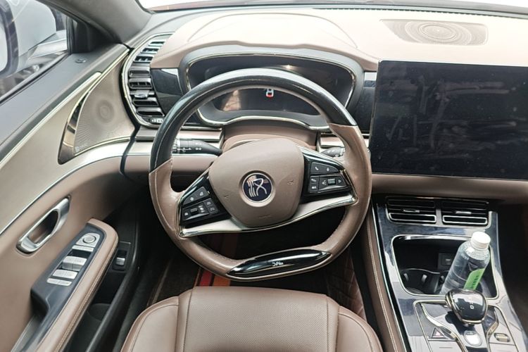 BYD Han 2022 car image #11