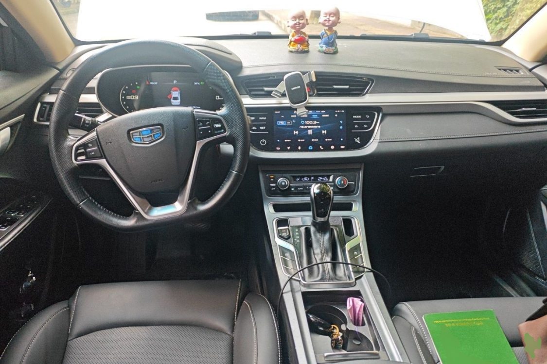 GEELY Emgrand 2018 car image #23