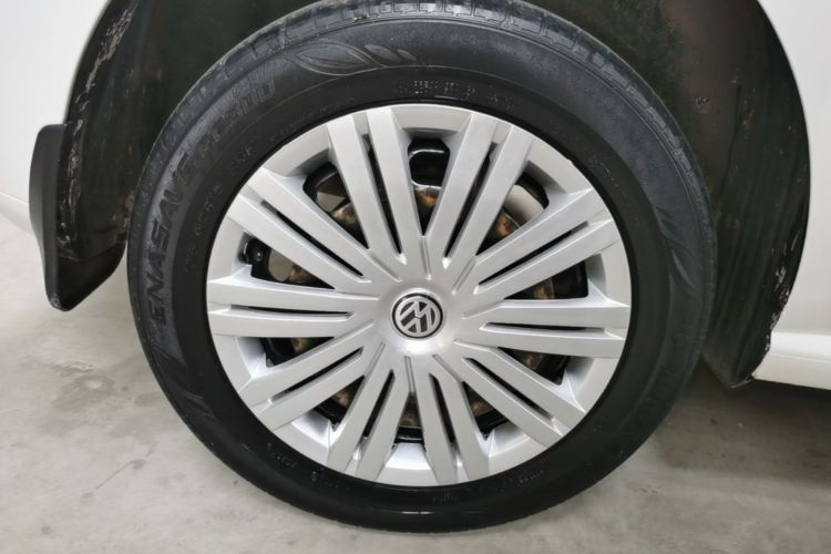 Volkswagen Polo 2017 car image #10
