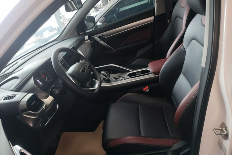 GEELY Coolray 2020 #15 GEELY Coolray 2020 изображение автомобиля #15