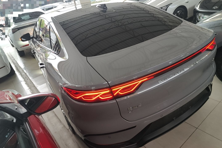 BYD Han 2025 car image #7