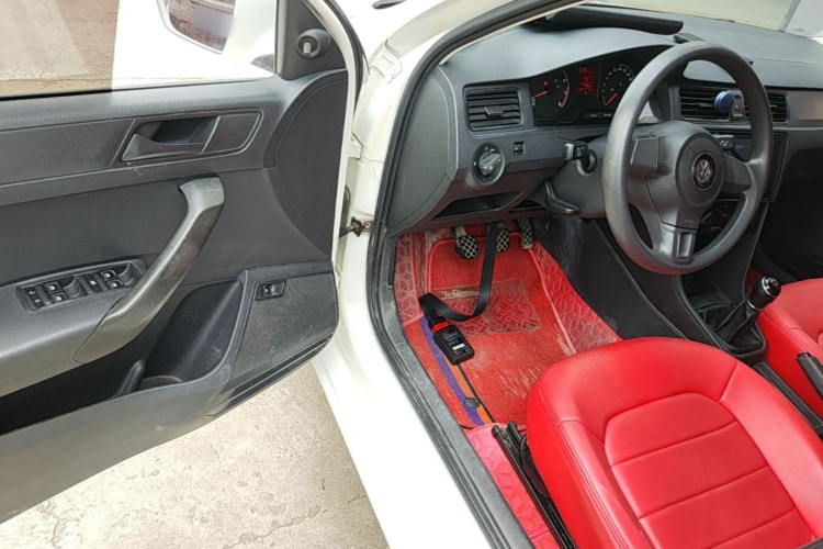 Volkswagen Santana 2016 car image #16