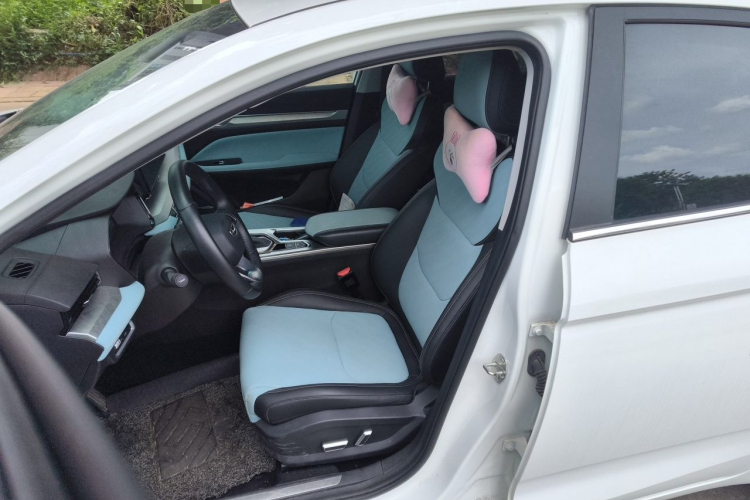GEELY Emgrand L 2022 car image #15