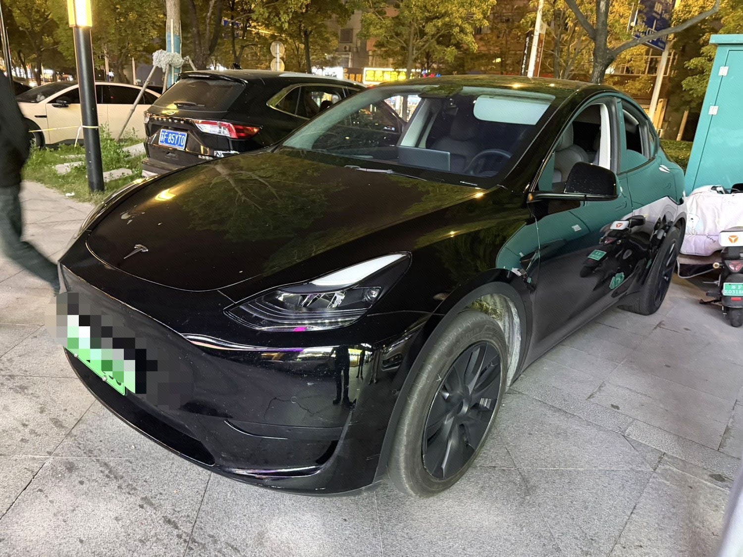 Tesla Model Y 2024 Tesla Model Y 2024 immagine di auto