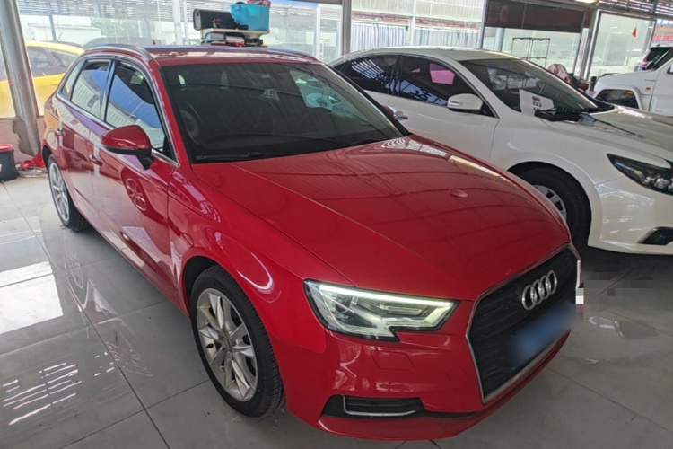 Audi A3 2018 car image #4