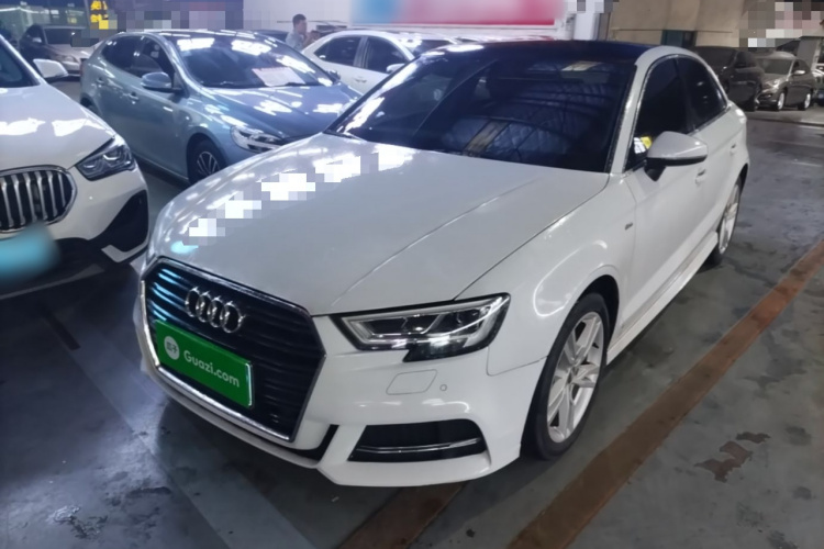 Audi A3 2019 car image #2