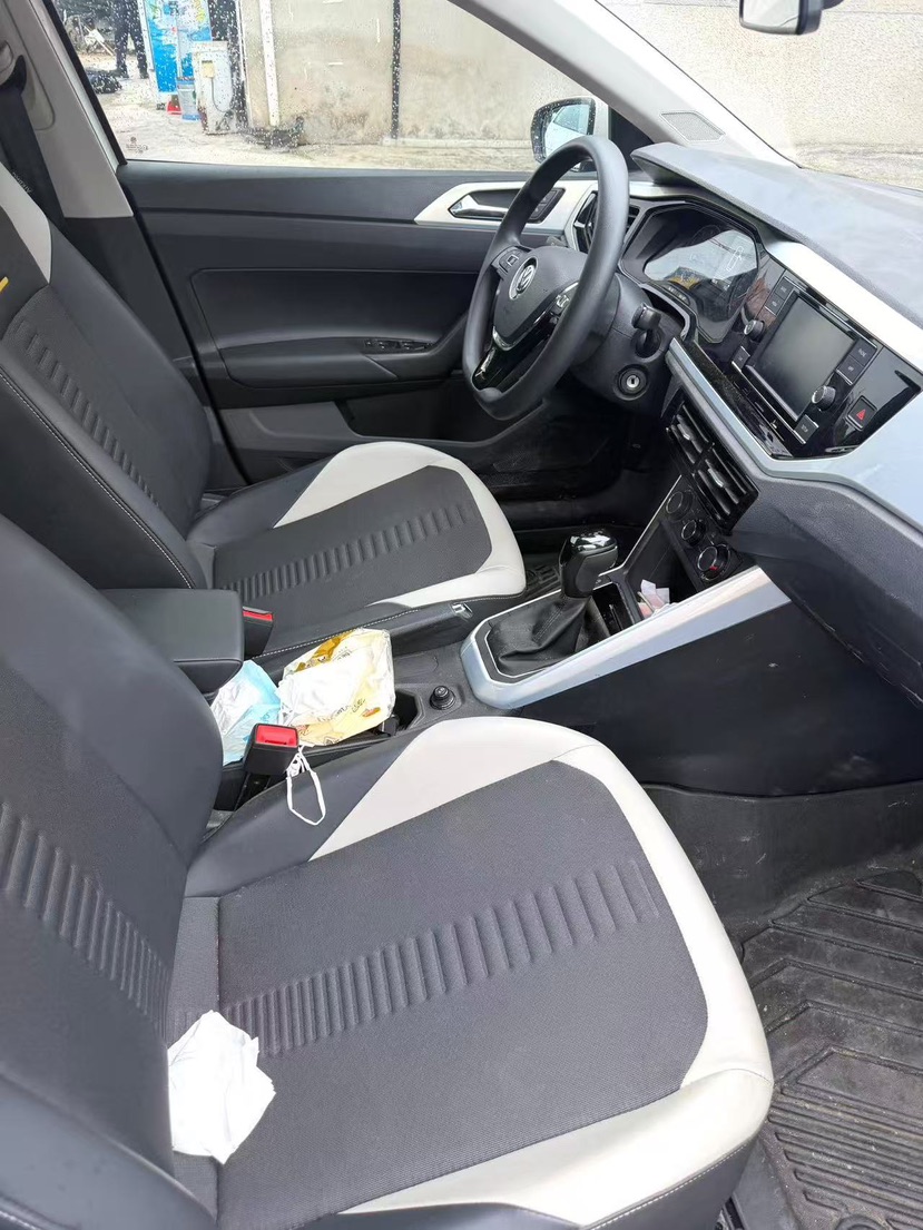 Volkswagen Polo 2020 car image #6