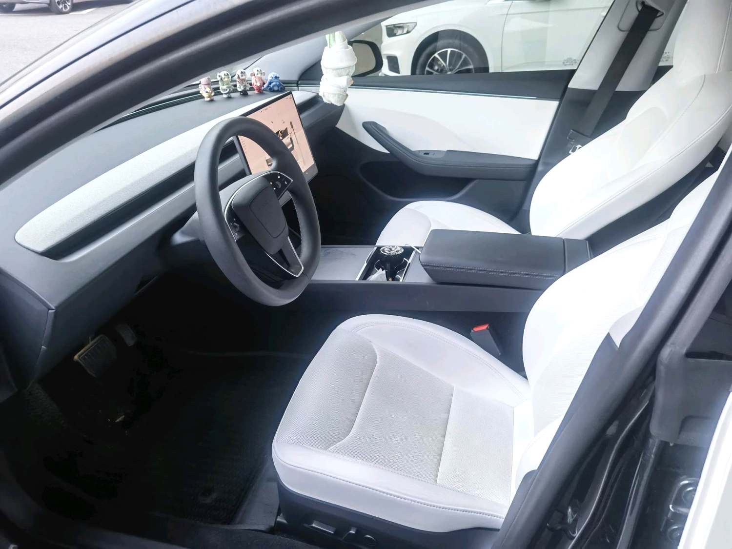 Tesla Model 3 2025 #2 Tesla Model 3 2025 car image #2
