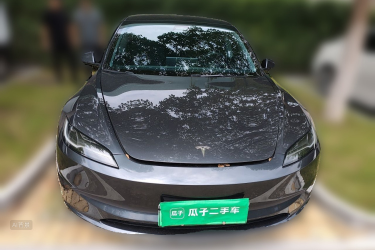 Tesla Model 3 2025 car image #3