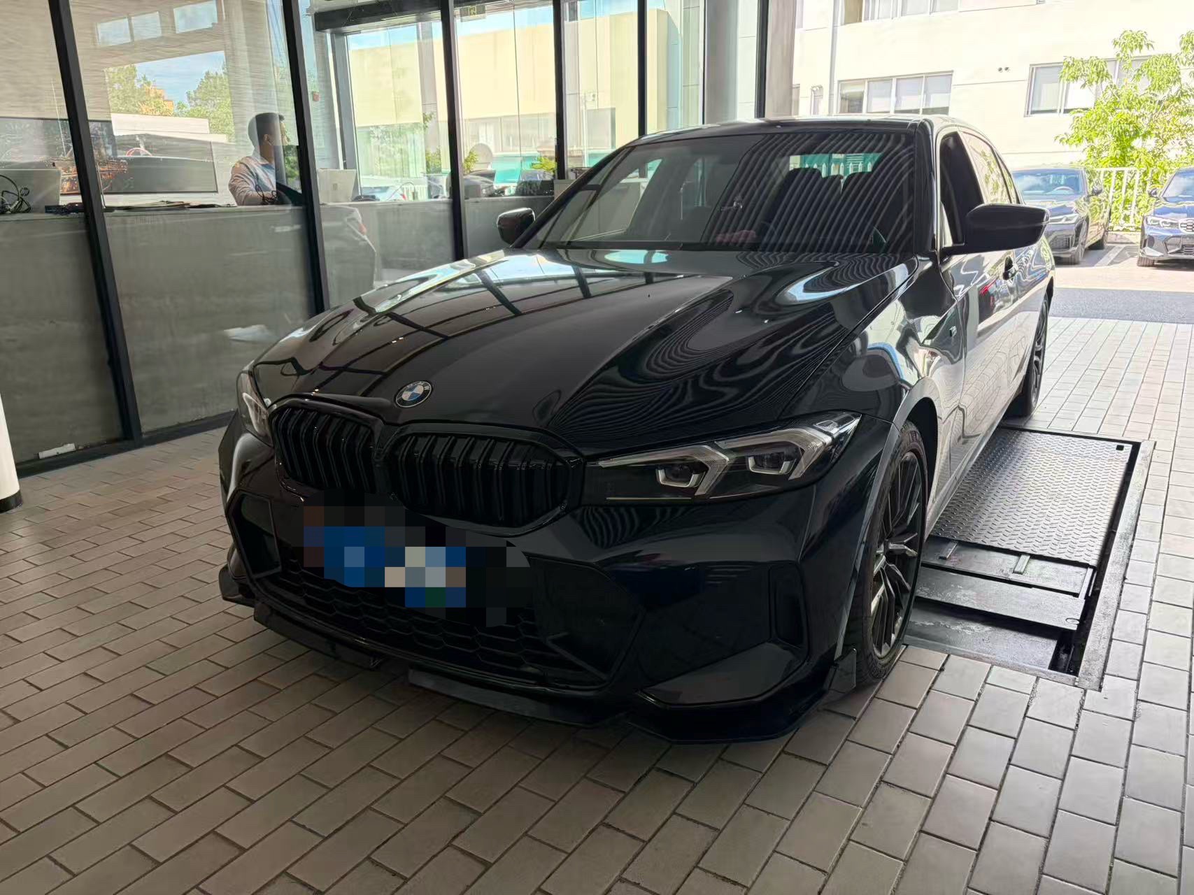 BMW 3 Series 2023 car image 