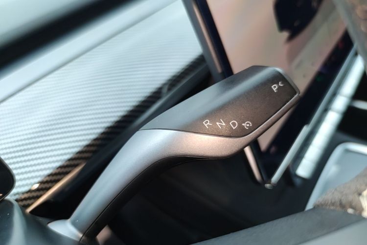 Tesla Model Y 2022 #14 Tesla Model Y 2022 car image #14