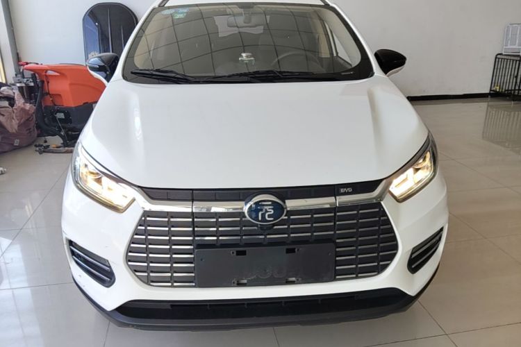 BYD Yuan New Energy 2019 car image #3