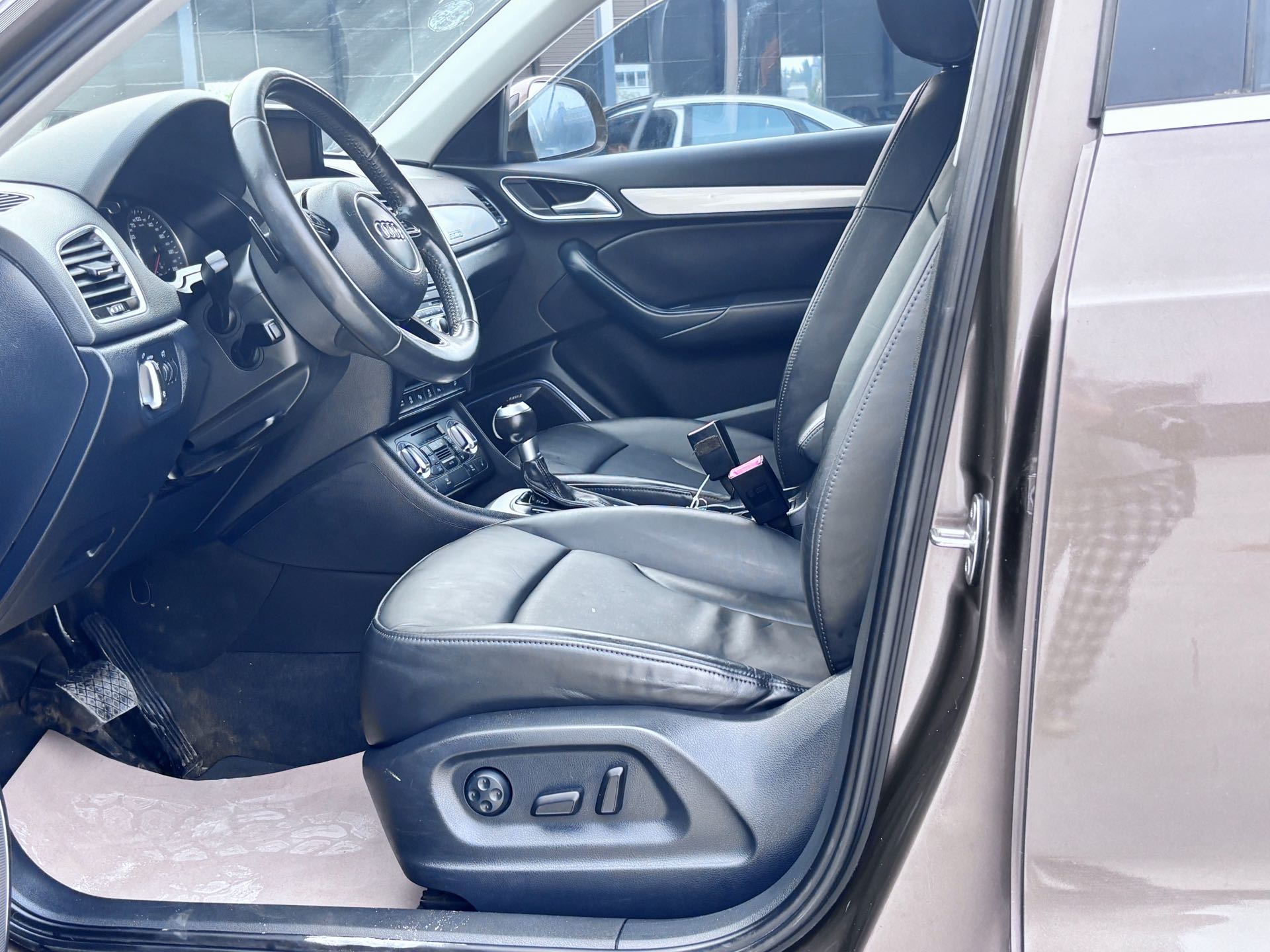 Audi Q3 2014 imagen de coche #4