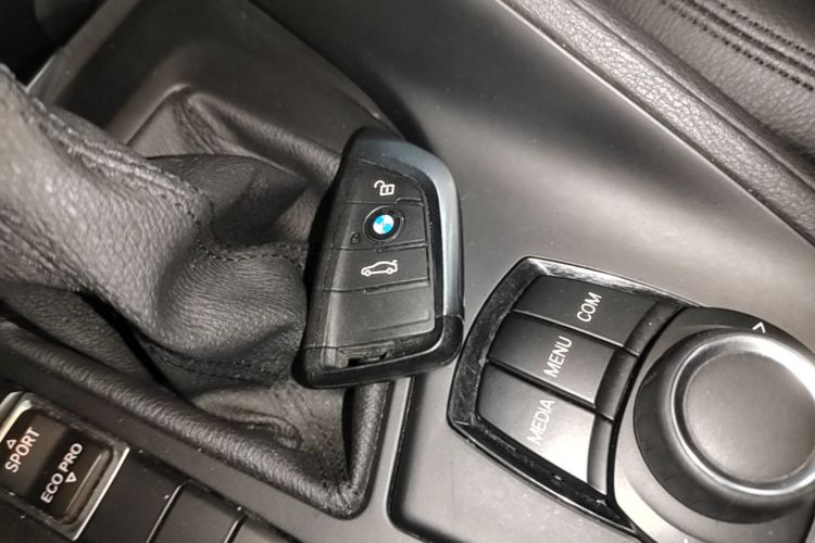 BMW X1 2019 car image #9