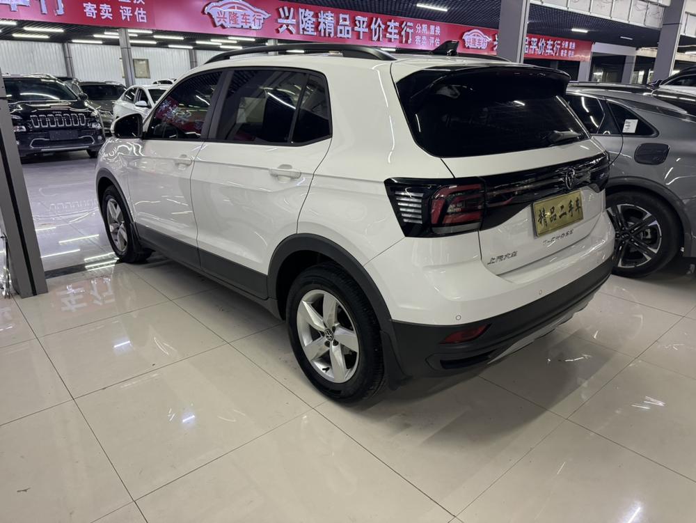 Volkswagen T-Cross 2021 immagine di auto #4