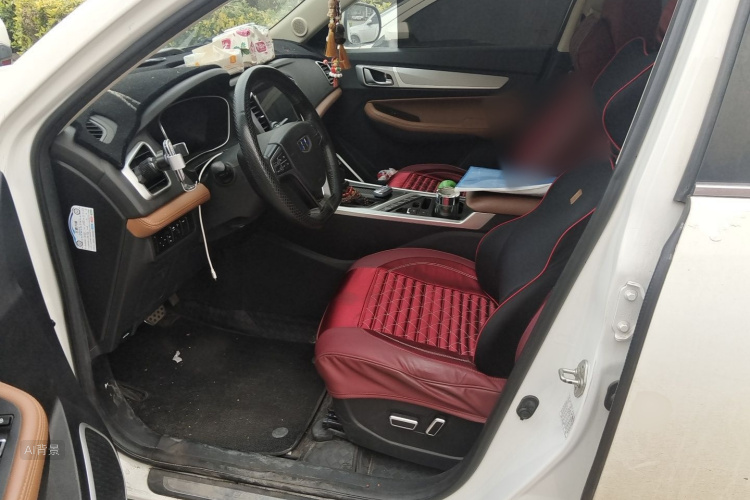 GEELY Vision X6 2019 car image #17