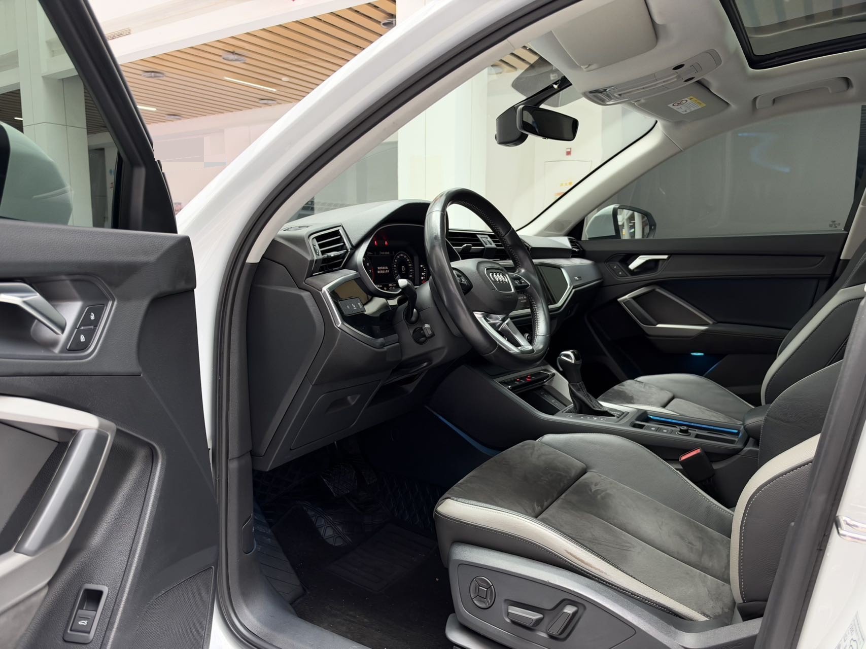 Audi Q3 2023 image de voiture #9