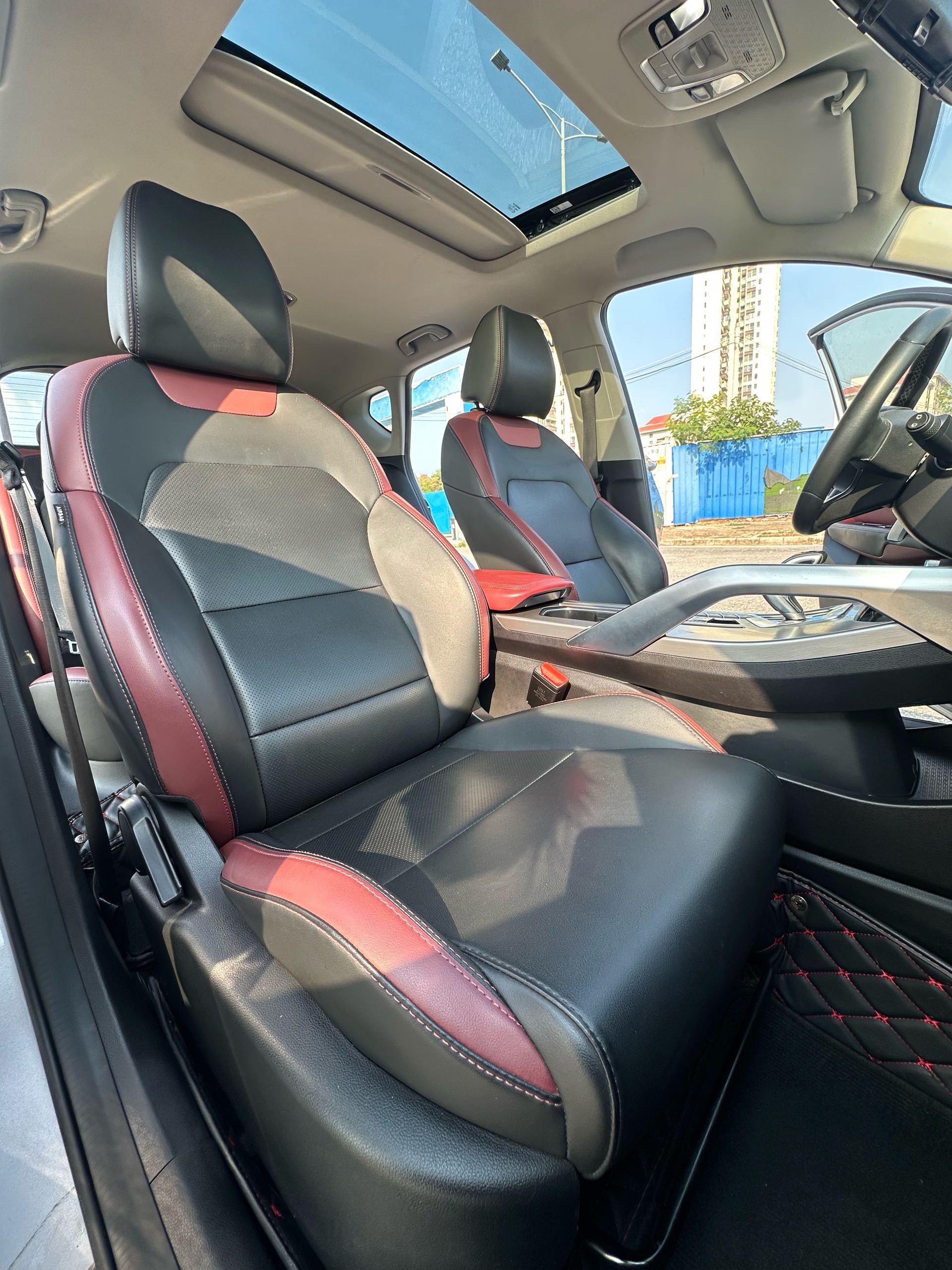 GEELY Coolray 2020 car image #8
