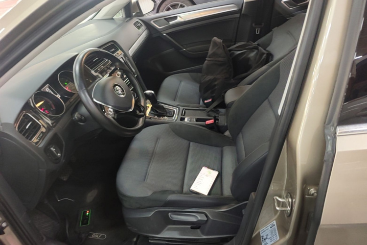 Volkswagen Golf 2019 #15 Volkswagen Golf 2019 car image #15
