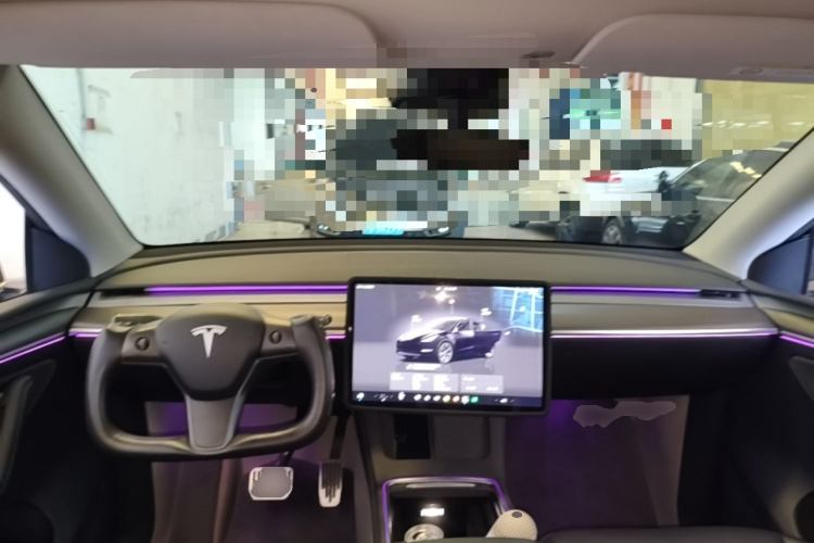 Tesla Model Y 2023 #10 Tesla Model Y 2023 car image #10