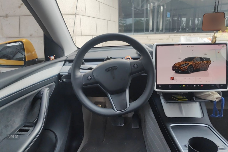 Tesla Model Y 2024 #12 Tesla Model Y 2024 car image #12