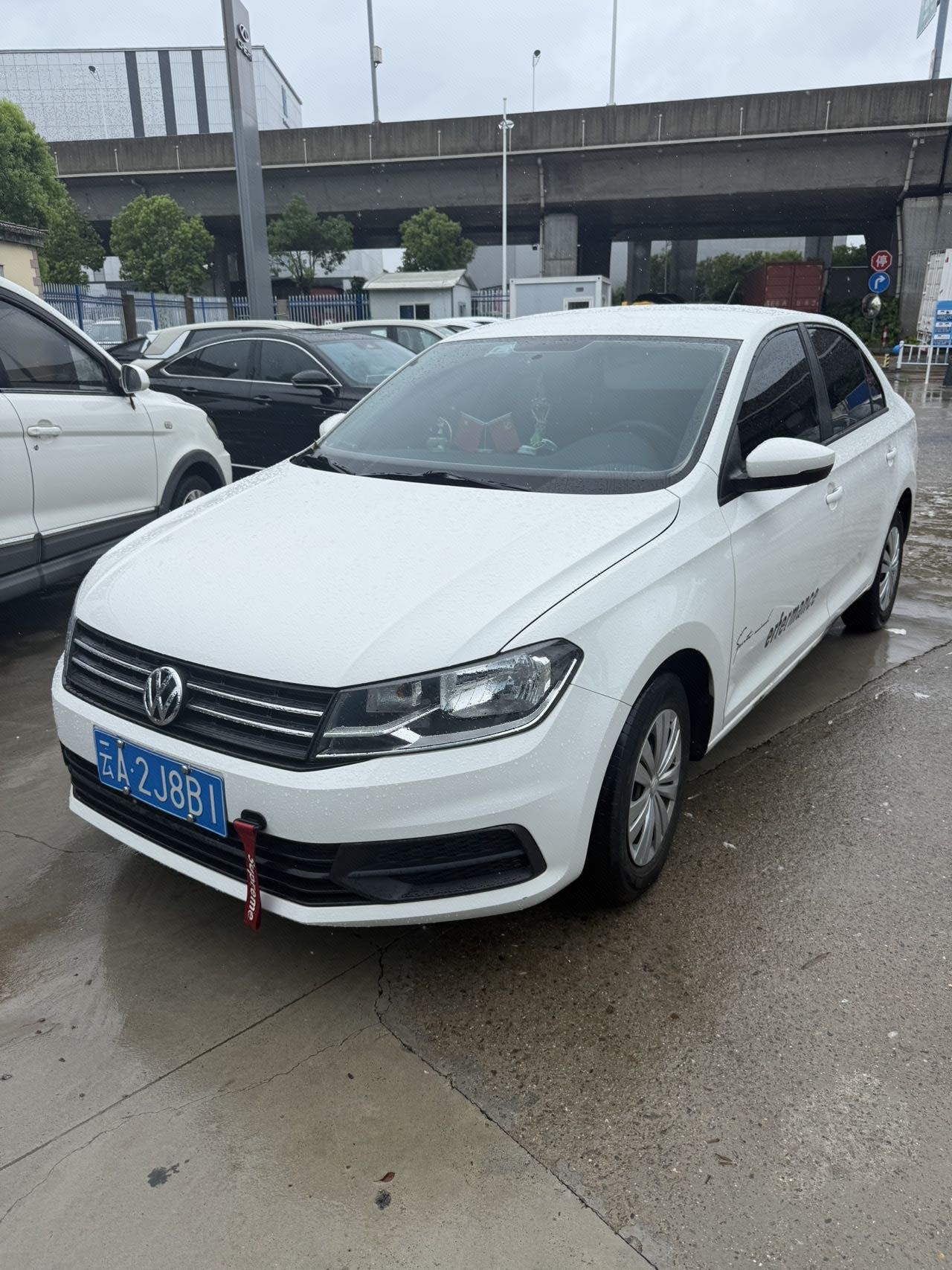Volkswagen Santana 2021 car image 
