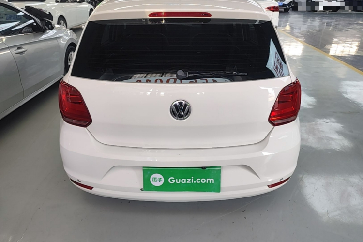 Volkswagen Polo 2015 #6 Volkswagen Polo 2015 car image #6