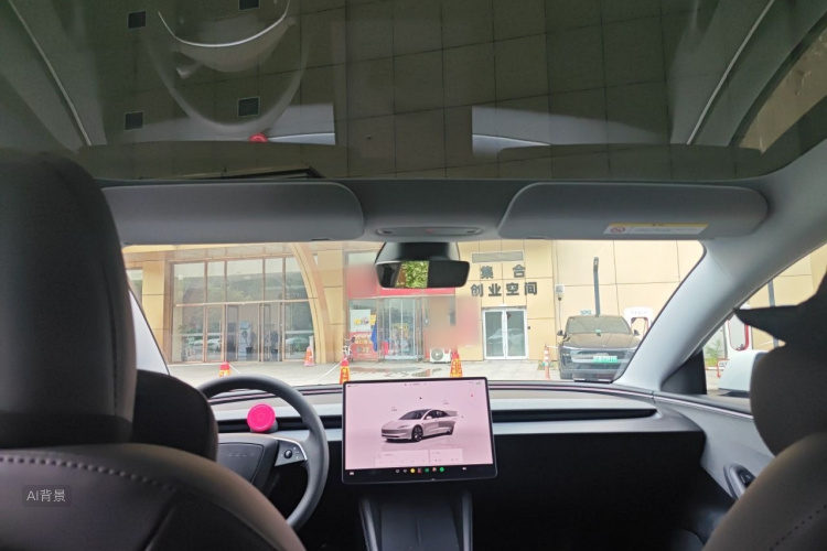 Tesla Model 3 2026 immagine di auto #20