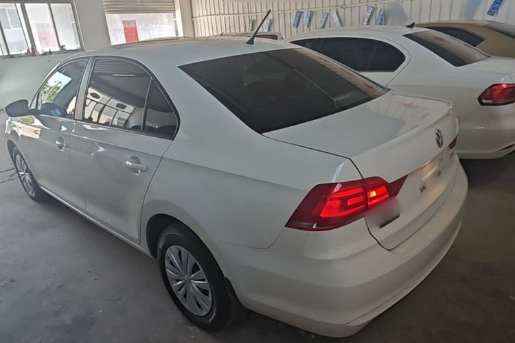 Volkswagen Santana 2017 #5 Volkswagen Santana 2017 car image #5