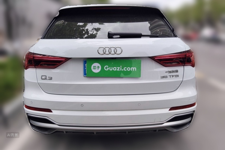 Audi Q3 2022 car image #6