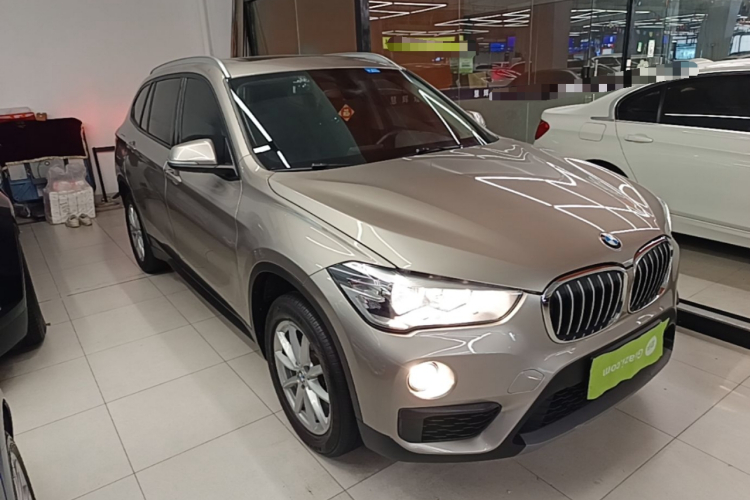 BMW X1 2018 #4 BMW X1 2018 car image #4